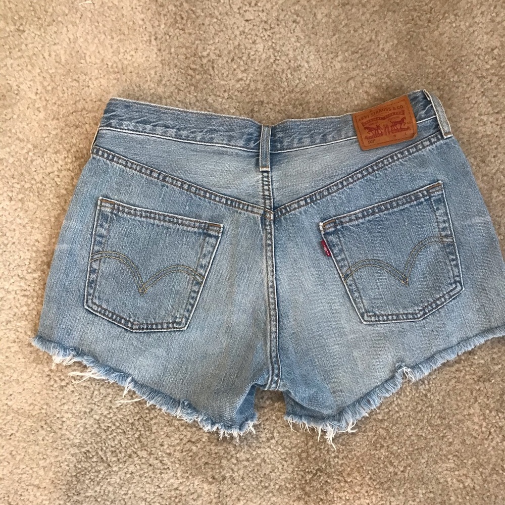 Levi’s 501 cutoff short